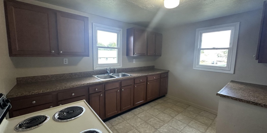 489 NE 11th Street, Linton, Indiana 47441,MLS,202539752