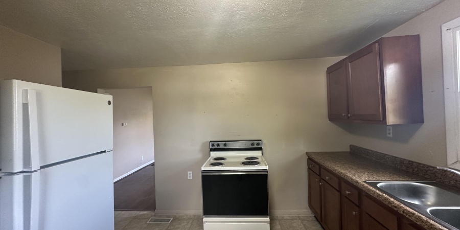 489 NE 11th Street, Linton, Indiana 47441,MLS,202539752