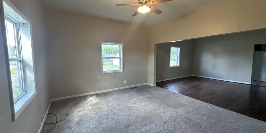 489 NE 11th Street, Linton, Indiana 47441,MLS,202539752