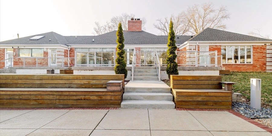 1227 S Pickwick Point, Bloomington, Indiana 47401,MLS,202539767