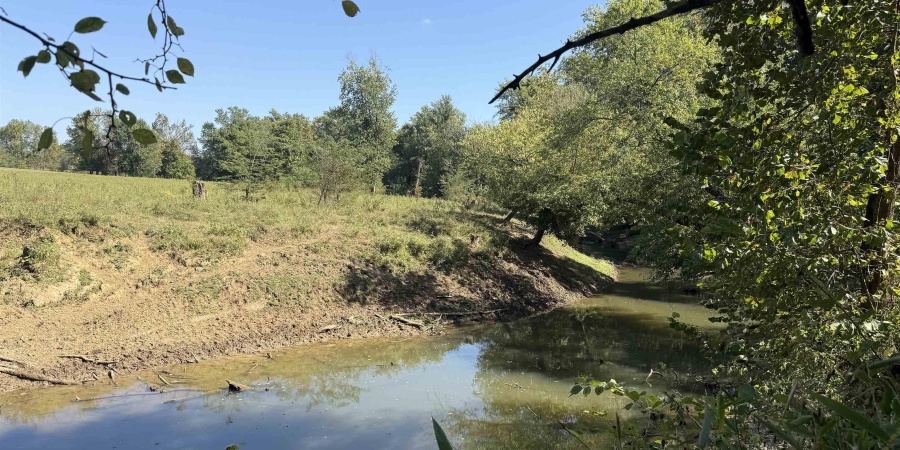 5752 Tunnelton Rd, Bedford, Indiana 47421,MLS,202539771