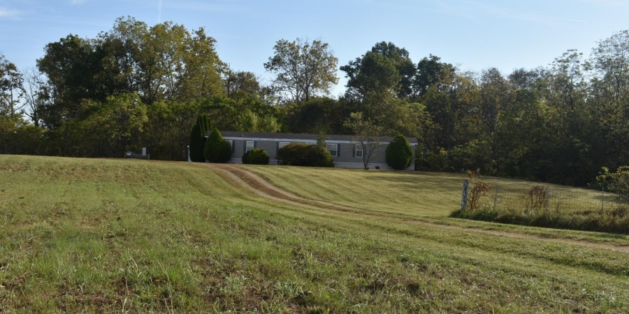 5752 Tunnelton Rd, Bedford, Indiana 47421,MLS,202539771