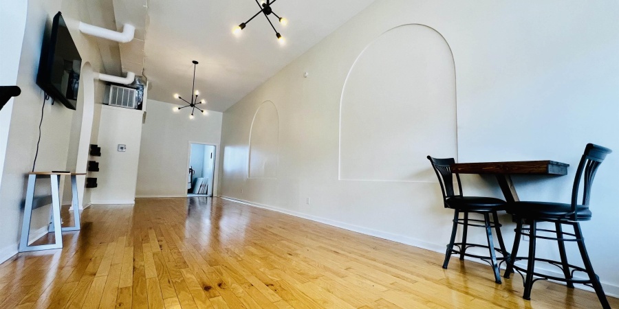 515 W Main Street, Mitchell, Indiana 47446,MLS,202539837