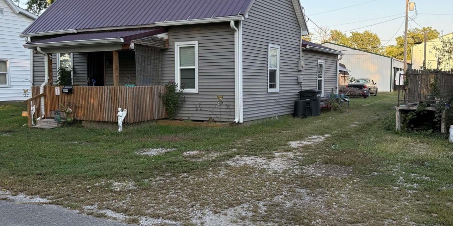 649 NW 4th Street, Linton, Indiana 47441,MLS,202539828