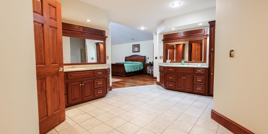 157 The Woods, Bedford, Indiana 47421,MLS,202539971