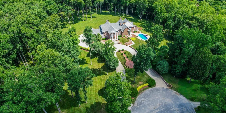 157 The Woods, Bedford, Indiana 47421,MLS,202539971