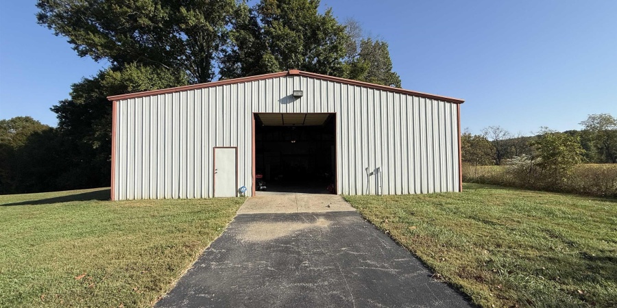 2761 W Porter Ridge Road, Spencer, Indiana 47460,MLS,202540013