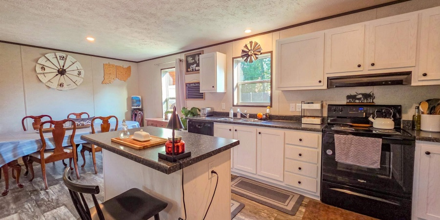 969 SE A Street, Linton, Indiana 47441,MLS,202540031