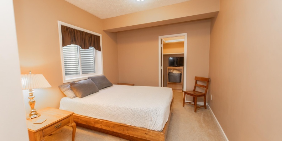 226 S Cave Creek Drive, Bloomington, Indiana 47404,MLS,202506486