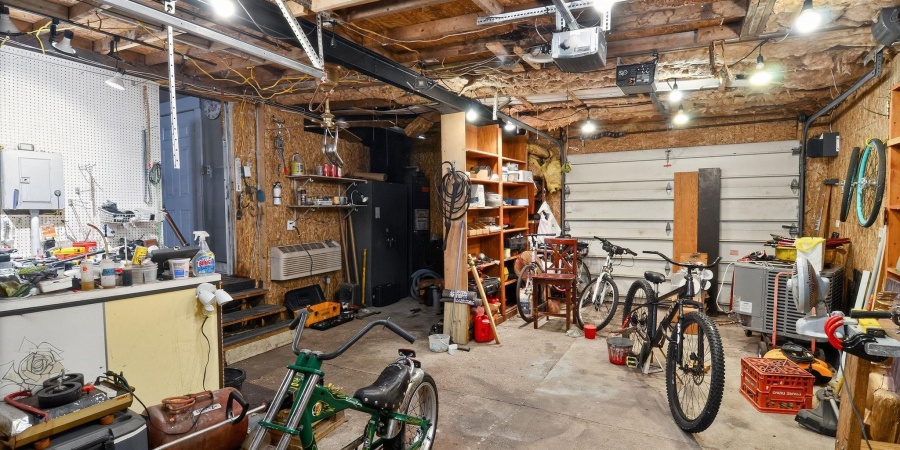 1515 S 18th Street, Terre Haute, Indiana 47803,MLS,202540385