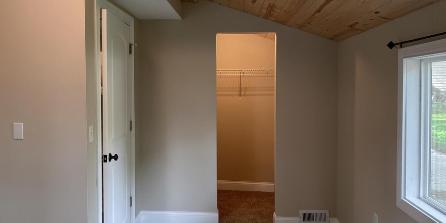 905 S Lincoln Street, Bloomington, Indiana 47401,MLS,202540427