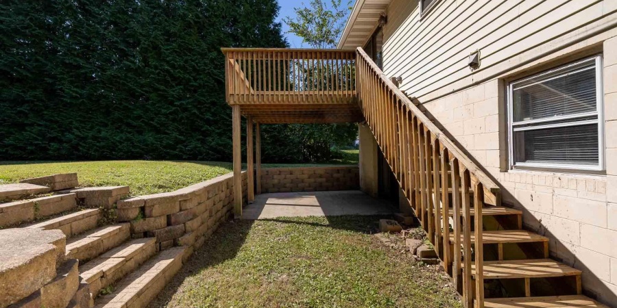 538 N Park Ridge Road, Bloomington, Indiana 47408,MLS,202540401