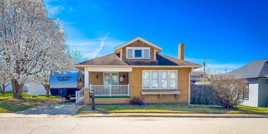 1512 3rd Street, Bedford, Indiana 47421,MLS,202540435