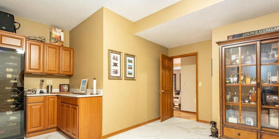 9992 S St Andrews Lane, Bloomington, Indiana 47401,MLS,202540510