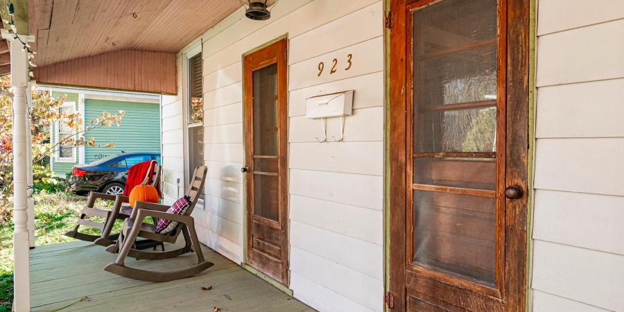 923 W 6 Street, Bloomington, Indiana 47404,MLS,202540521