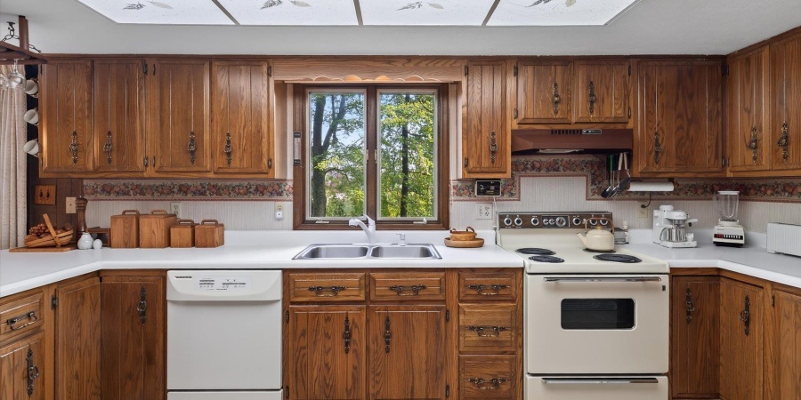 8002 N Lakeview Drive, Unionville, Indiana 47468,MLS,202540532