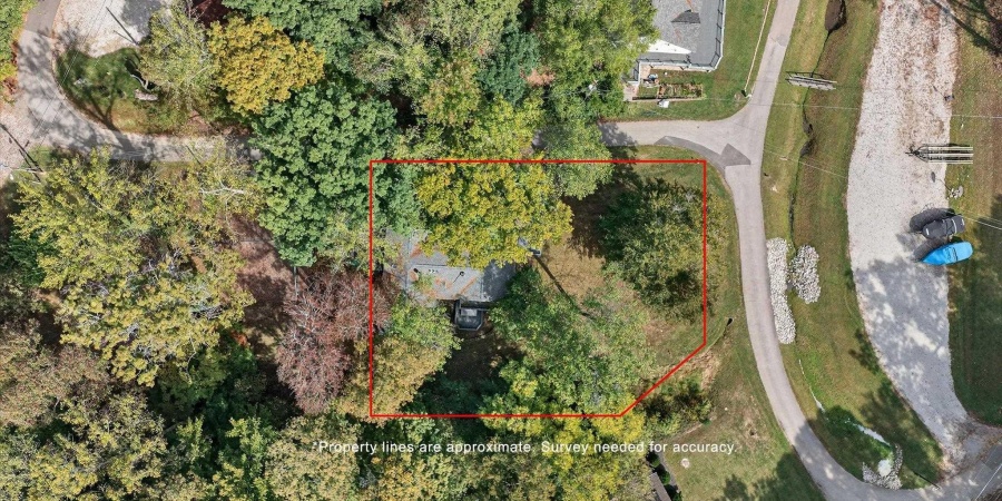 8002 N Lakeview Drive, Unionville, Indiana 47468,MLS,202540532