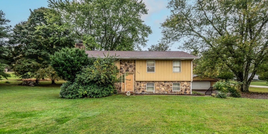 3626 E Rogers Road, Bloomington, Indiana 47401-9604,MLS,202540562