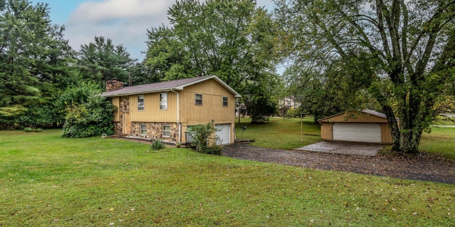3626 E Rogers Road, Bloomington, Indiana 47401-9604,MLS,202540562