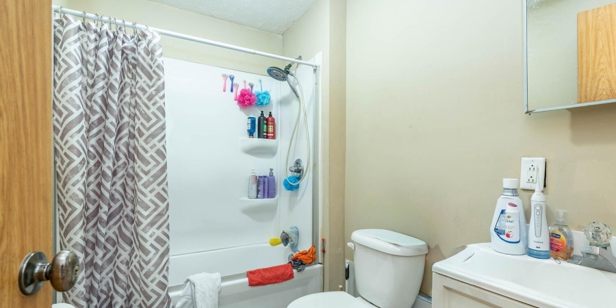 621 W 12th Street, Bloomington, Indiana 47404-3401,MLS,202540730