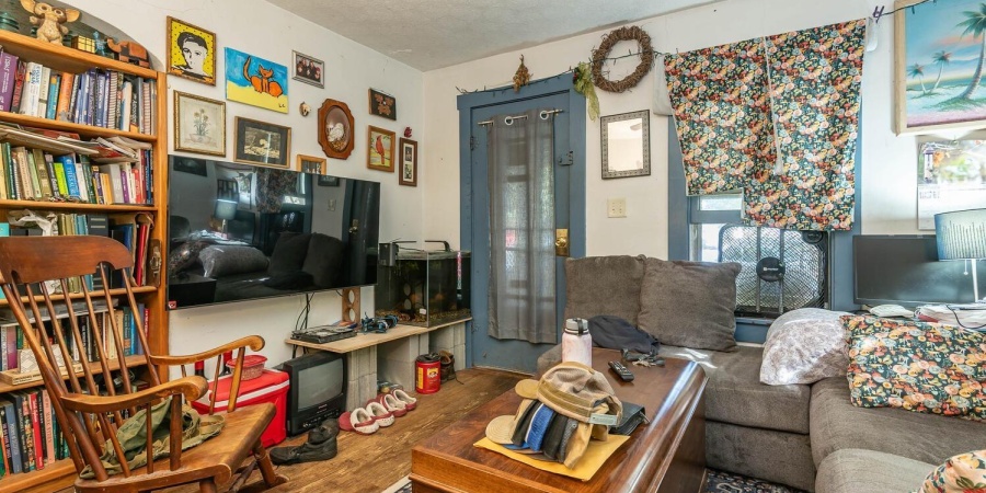 621 W 12th Street, Bloomington, Indiana 47404-3401,MLS,202540730