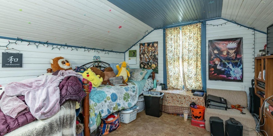 621 W 12th Street, Bloomington, Indiana 47404-3401,MLS,202540730