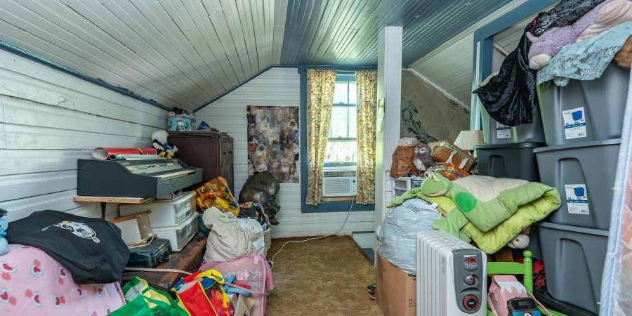 714 N Fairview Street, Bloomington, Indiana 47404-3401,MLS,202540732