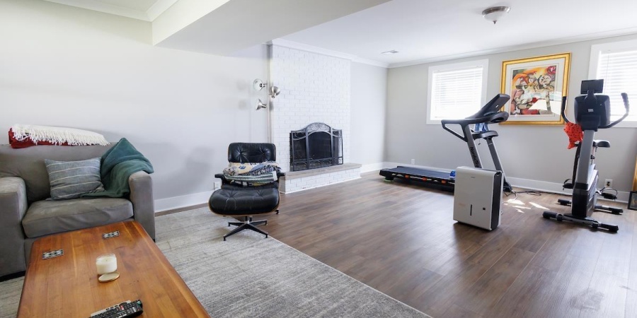 121 S Smith Road, Bloomington, Indiana 47408,MLS,202540772