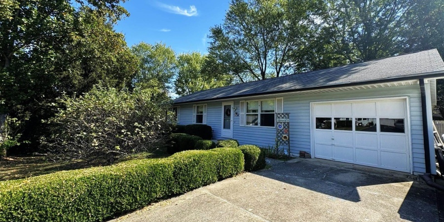 3729 S Westmont Avenue, Bloomington, Indiana 47403,MLS,202540861