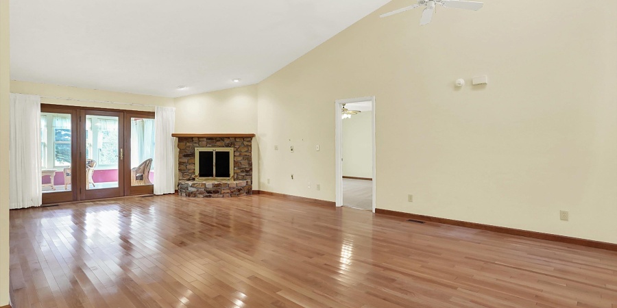 3916 S Allen Court, Bloomington, Indiana 47401,MLS,202541083