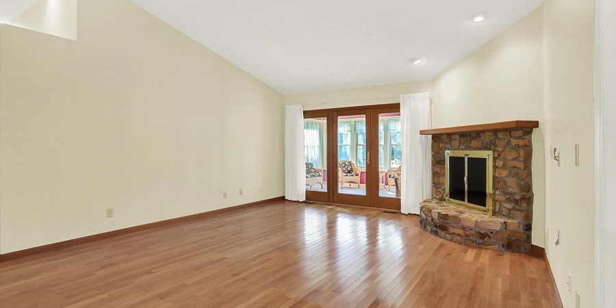 3916 S Allen Court, Bloomington, Indiana 47401,MLS,202541083