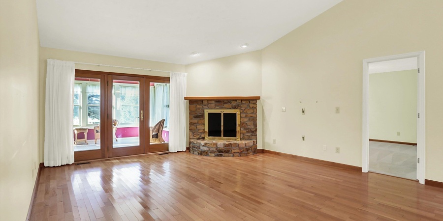 3916 S Allen Court, Bloomington, Indiana 47401,MLS,202541083