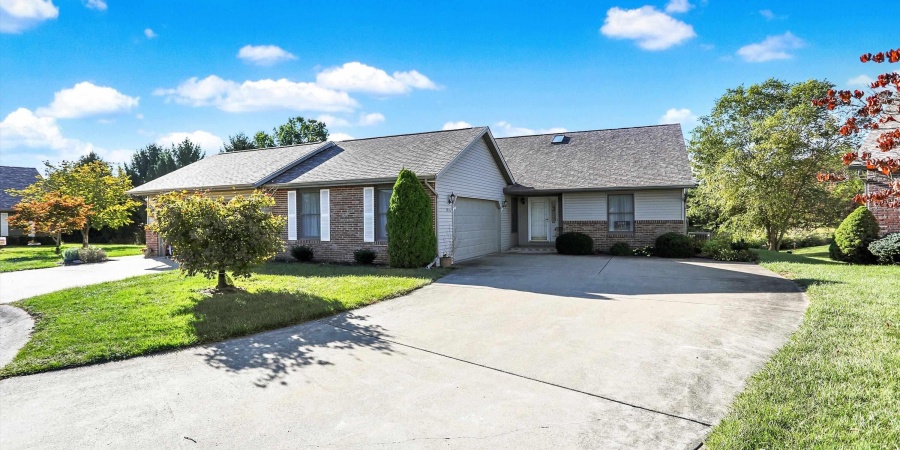 3916 S Allen Court, Bloomington, Indiana 47401,MLS,202541083