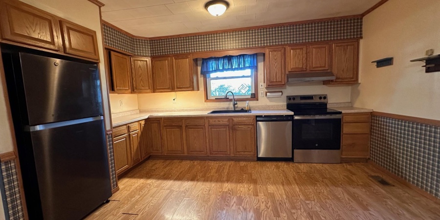 107 W Hancock Ave, Mitchell, Indiana 47446,MLS,202541140