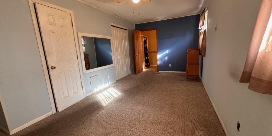 107 W Hancock Ave, Mitchell, Indiana 47446,MLS,202541140