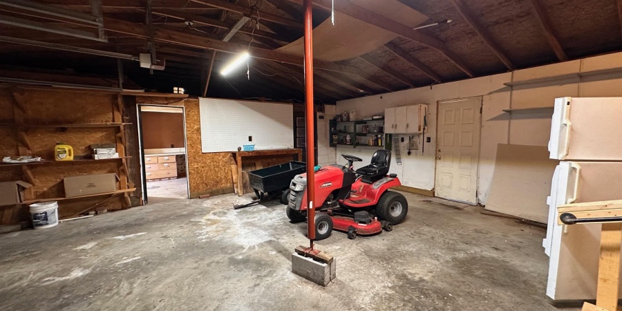 107 W Hancock Ave, Mitchell, Indiana 47446,MLS,202541140