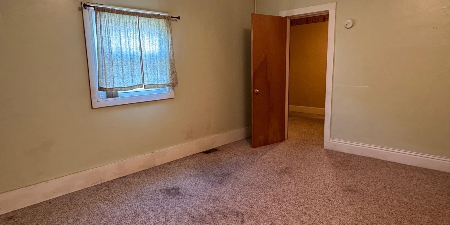 107 W Hancock Ave, Mitchell, Indiana 47446,MLS,202541140