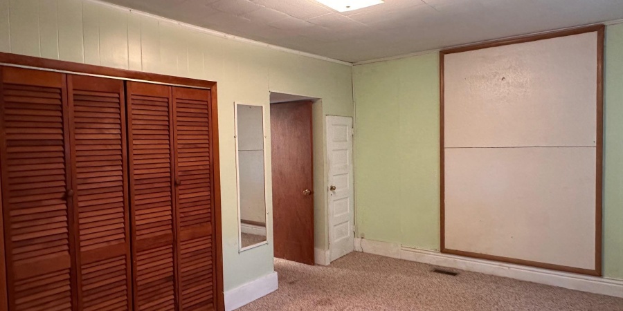 107 W Hancock Ave, Mitchell, Indiana 47446,MLS,202541140