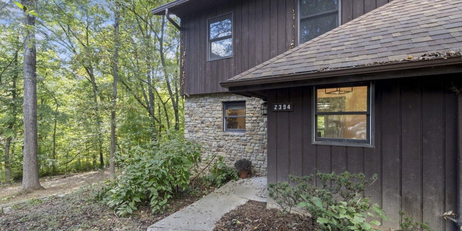 2394 E Winding Brook Circle, Bloomington, Indiana 47401,MLS,202541227