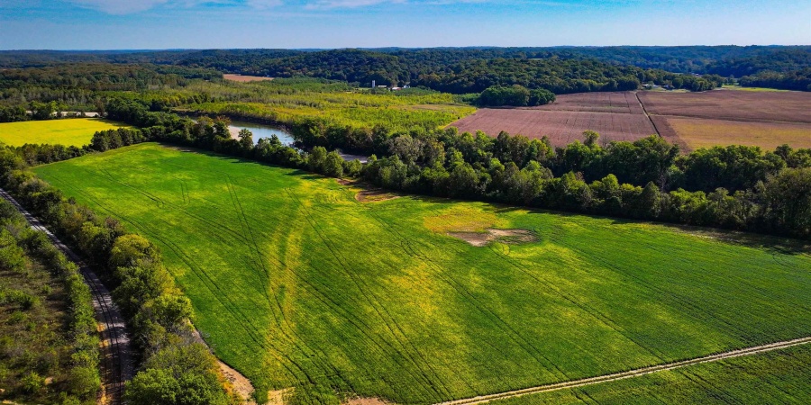 1 E 100 Road, Worthington, Indiana 47471,MLS,202541288