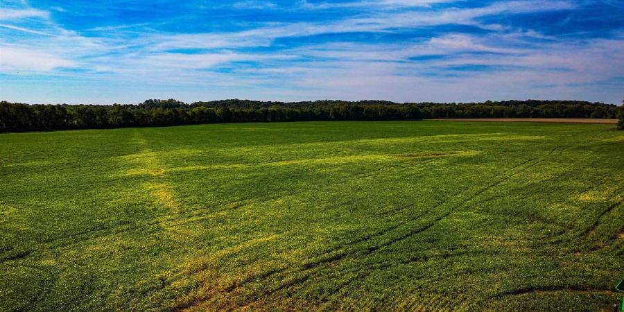 2 E 100 Road, Worthington, Indiana 47471,MLS,202541289