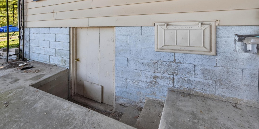 2409 S Rogers Street, Bloomington, Indiana 47403,MLS,202541267