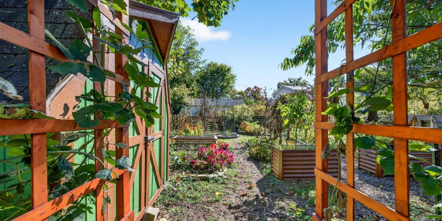 2409 S Rogers Street, Bloomington, Indiana 47403,MLS,202541267