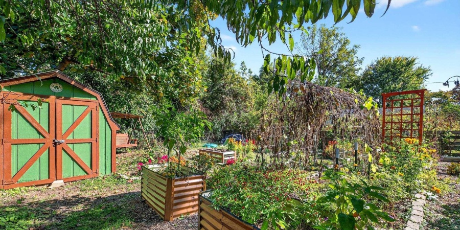 2409 S Rogers Street, Bloomington, Indiana 47403,MLS,202541267