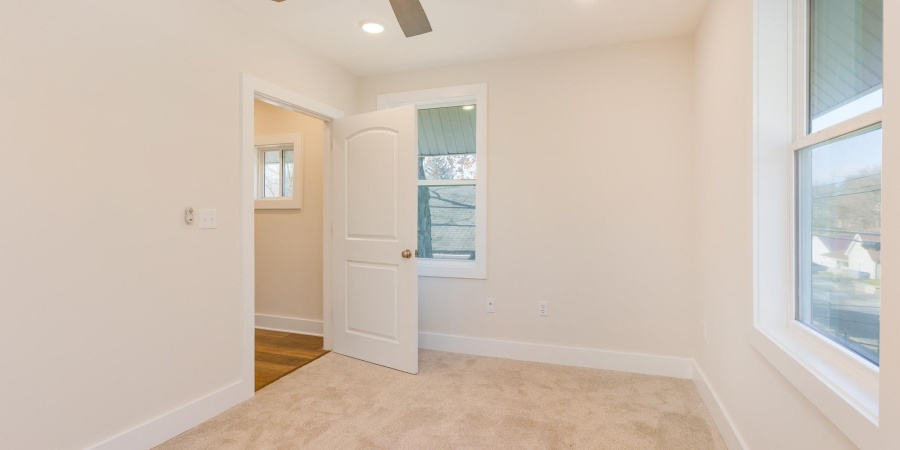 214 16th Street, Bedford, Indiana 47421,MLS,202541504