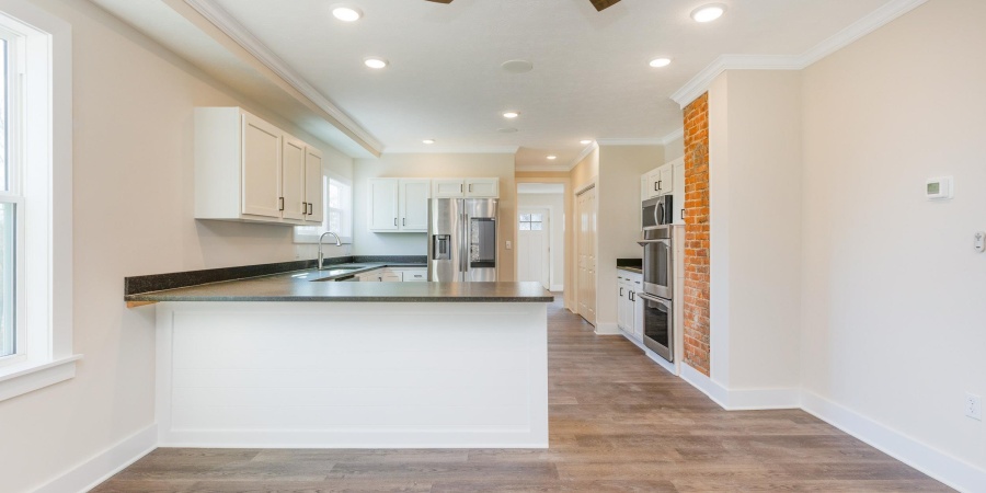 214 16th Street, Bedford, Indiana 47421,MLS,202541504