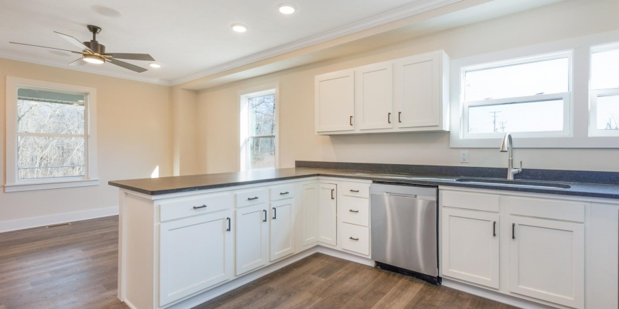 214 16th Street, Bedford, Indiana 47421,MLS,202541504