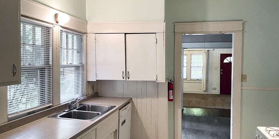810 N Washington Street, Bloomington, Indiana 47408-1720,MLS,202541588