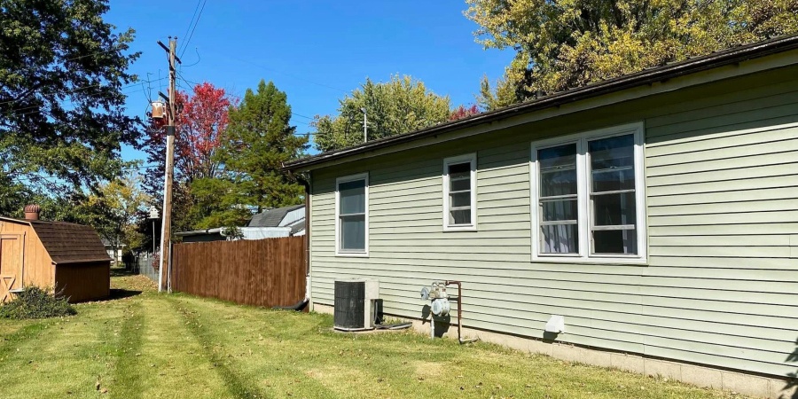 151 Pleasant View Drive, Mitchell, Indiana 47446-1250,MLS,202541617