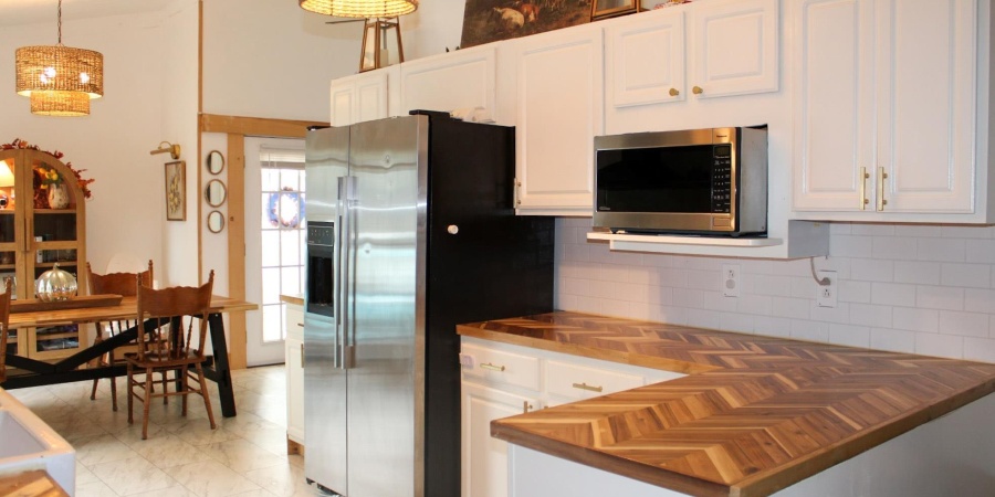 151 Pleasant View Drive, Mitchell, Indiana 47446-1250,MLS,202541617